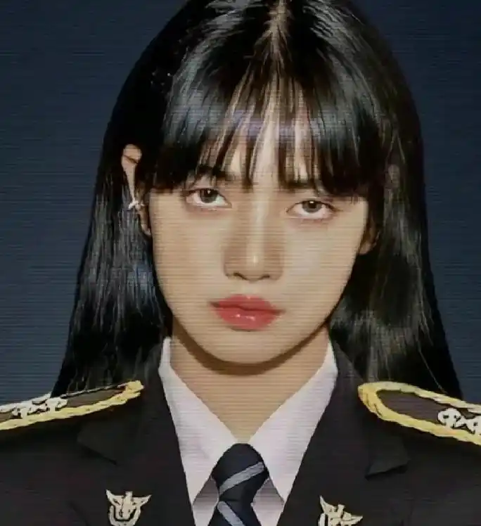 四闺女证件照 你最pick可谁? #jisoo #lisa