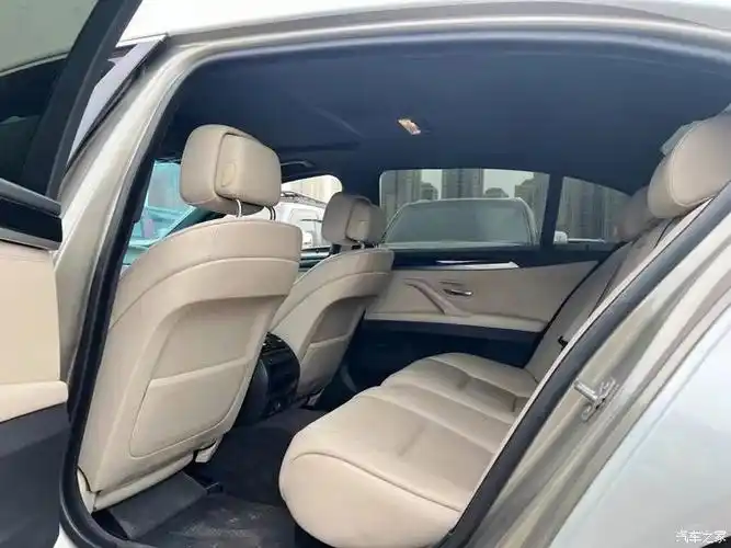 拿下11年升级22款宝马523li自动25排量高配一手车过