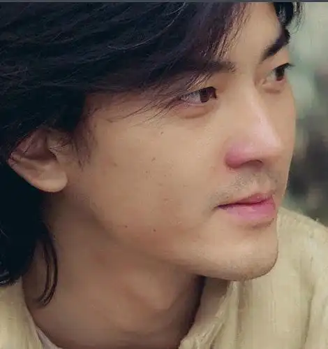 周渝民剪去长发,男明星剪去长发后气质都变了|长发|气质|郑伊健_新浪