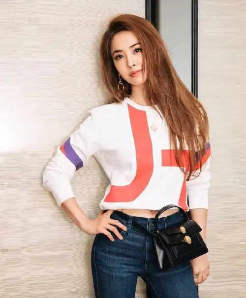 蔡依林长发红唇性感写真图片35