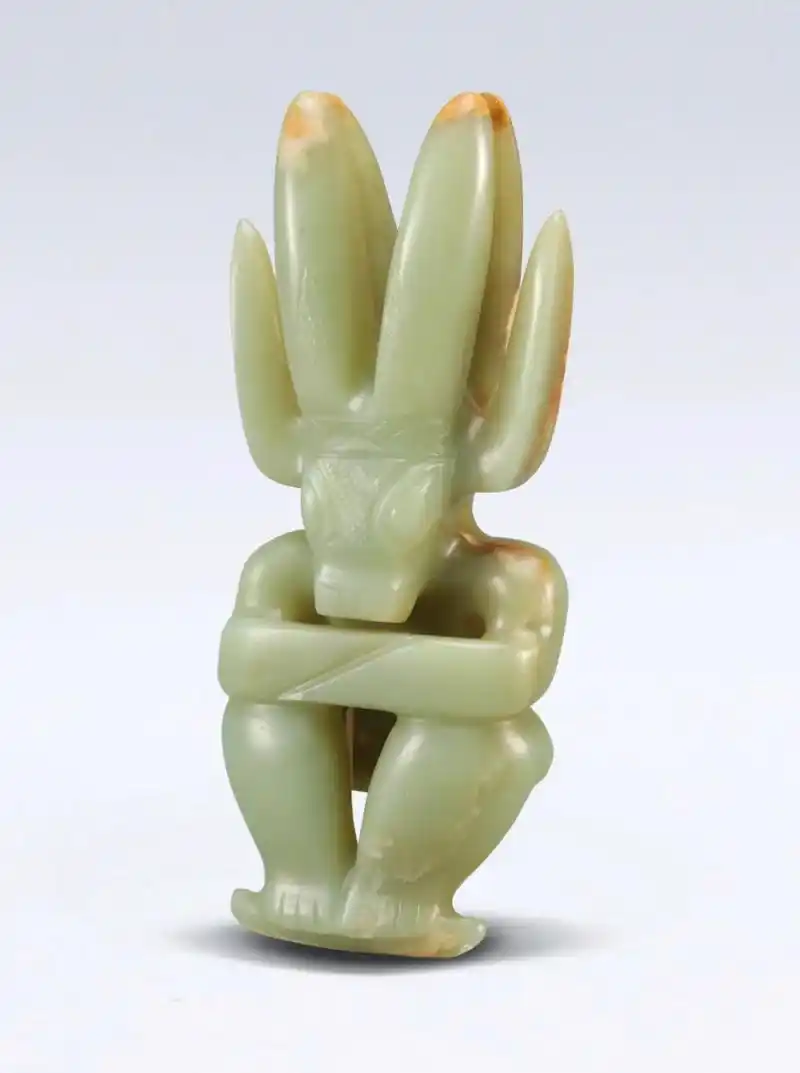 红山文化时期的玉神人