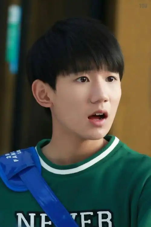 王源 #tfboys 电视剧我们的少年时代拍摄花絮 高清 可爱