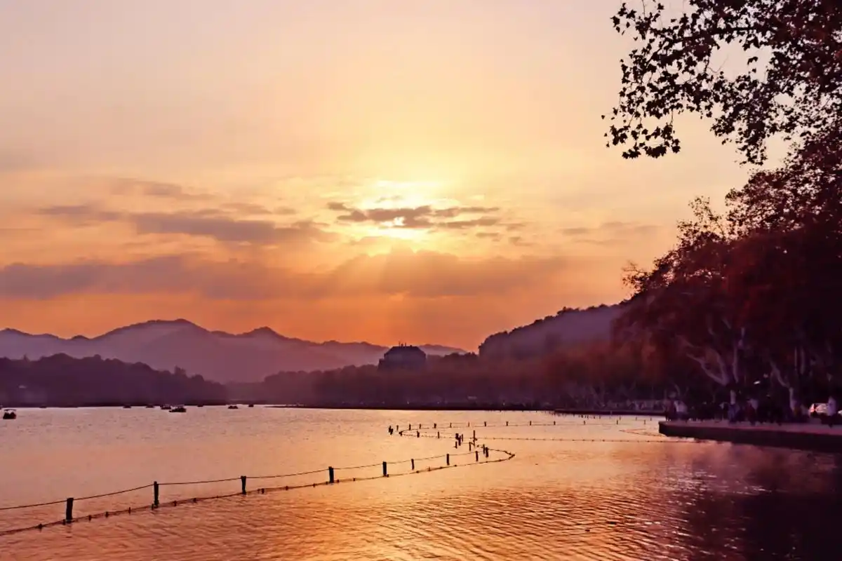 古诗词中的黄昏夕阳