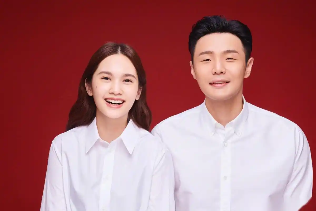 杨丞琳李荣浩结婚证已领,现在网友担心的问题就是孩子眼睛一定要像