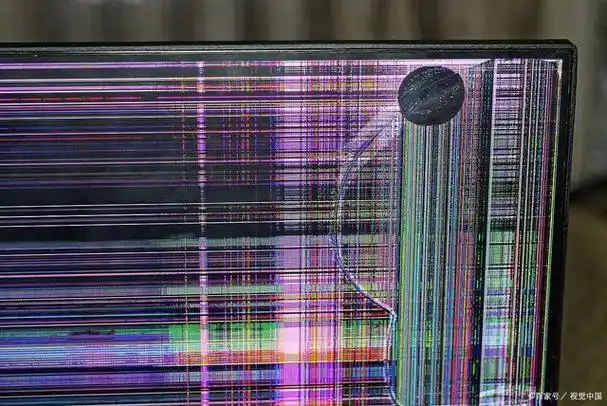 手机被摔后出现彩色条纹,可能是由于屏幕损坏或排线松动导致的.