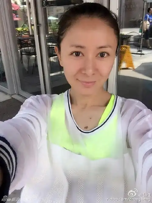 组图:"赛娅公主"张恒近照曝光 素颜携女出游_高清图集_新浪网