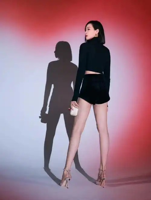 jimmychoo亚太区形象代言人宋茜##时尚演绎者宋茜##花式安利宋茜