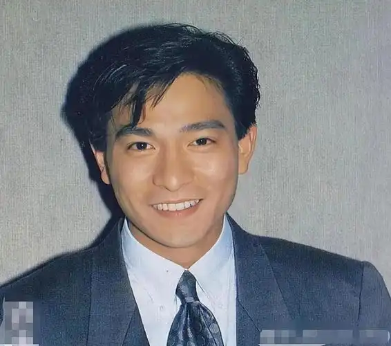 回顾45岁杨丽娟近况,曾追求刘德华至家破人亡,如今打工仍未婚