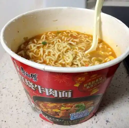 说起方便面,大家的第一反应就是很方便又好吃.