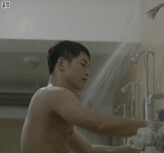 宋仲基新剧《文森佐》开播,大尺度值得一看