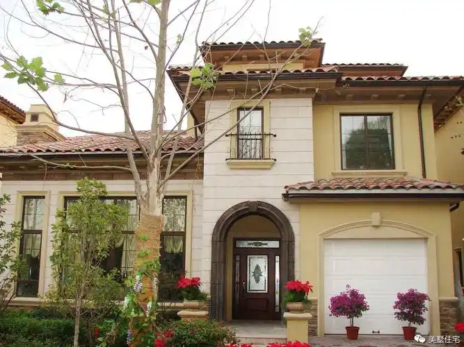 12款别墅实拍分享,两层带小院再配些绿植漂亮极了