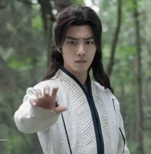 原创肖战新剧都不宣传就上线狼殿下完结后斗罗大陆也来了