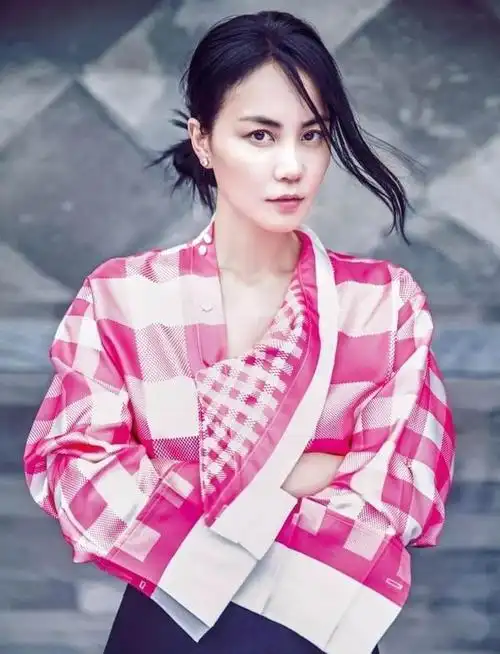 这8位明星以为是香港人,竟都是内地人,有人已成港圈"大姐大"