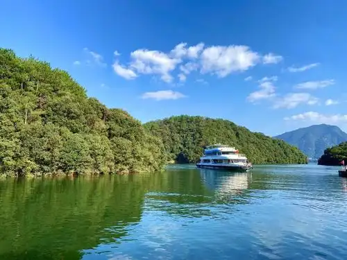 素有江西千岛湖和庐山西海美称的柘林湖风景名胜区