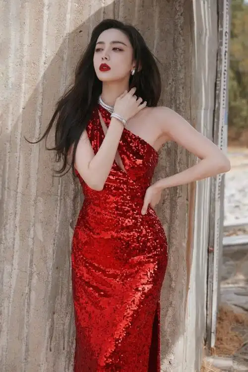 娜扎红裙##北京国际电影节明星妆造