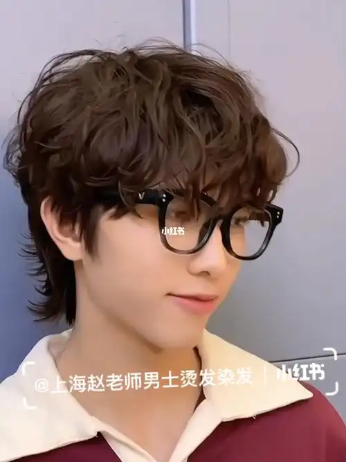 日系鲻鱼头微卷发小众男生发型发型分享