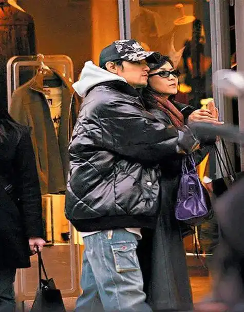 昆凌指控周杰伦出轨多人运动确有此事她不装了