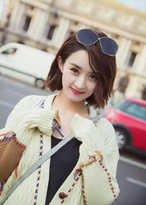 赵丽颖短发进组