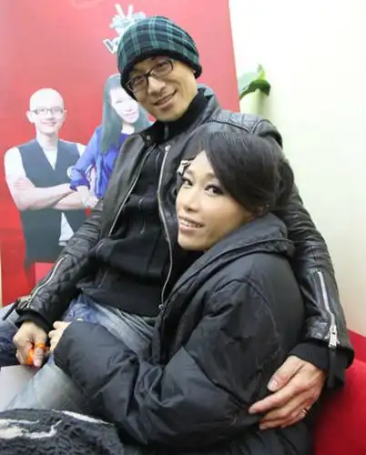 图金池老公资料和照片曝光老公是其坚强的强后盾