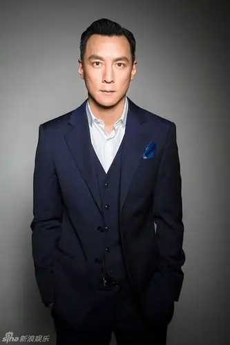 柏林电影节8日官方肖像照 吴彦祖克鲁尼拼帅气