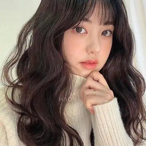 女生春夏流行中长发推荐_2023年流行发型 - 美发站