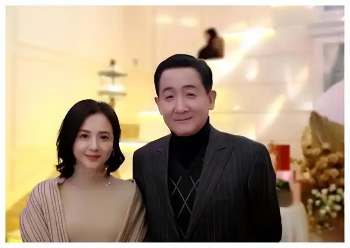 回顾著名演员梁天帮离世的哥哥梁左还债同行曝他与妻子早已离婚