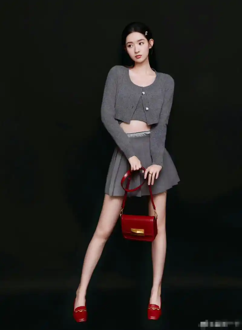 王玉雯有辨识度,外型气质都不错,演技在同龄小花中也算出众.