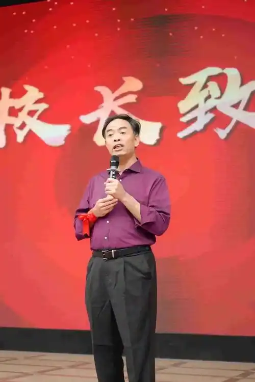 广州市第五中学2024届初三级百日誓师大会隆重举行