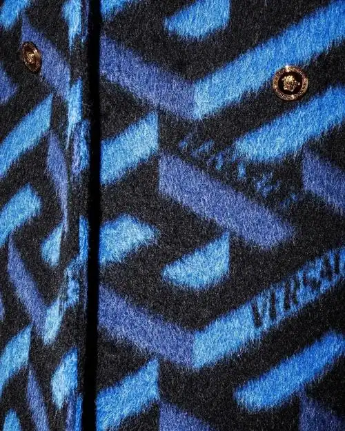 t型台 | 姐姐们的舞台御用versace,上新了