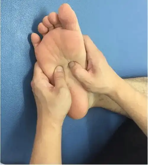 为了缓解我的足底筋膜炎,我真是费了不少的筋.