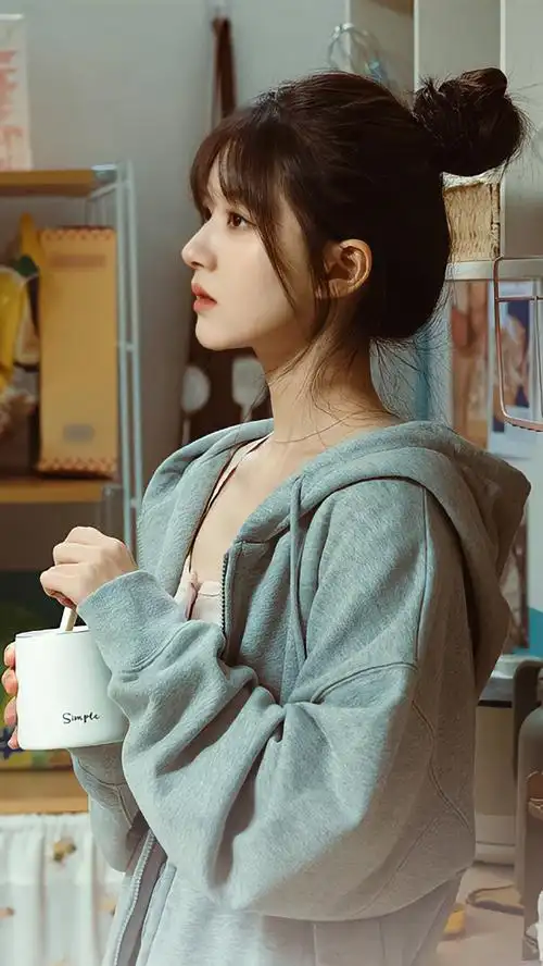 #赵露思居家对镜拍#