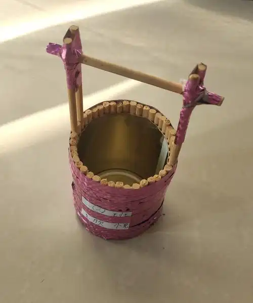 酒泉市东苑学校三年级(2)班"翰墨助脱贫,丹青绘小康"庆元旦书画作品展