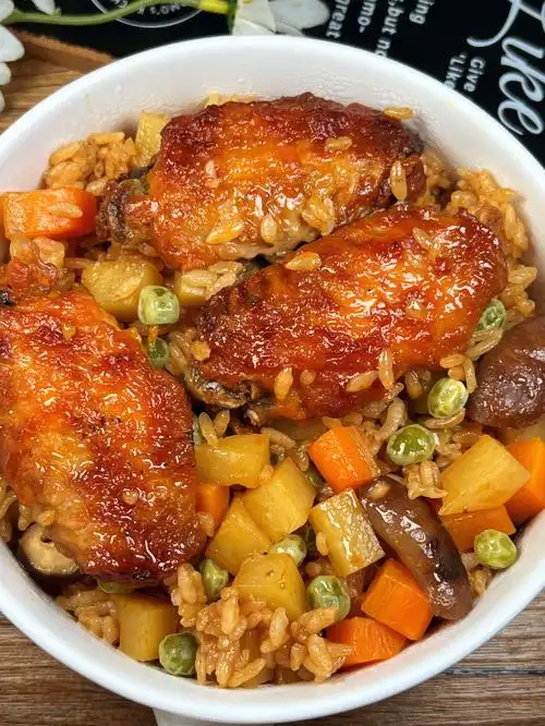 懒人食谱,电饭煲鸡翅焖饭一次就成功