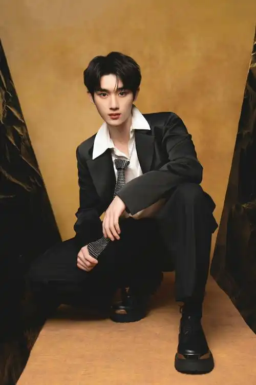 时代少年团-丁程鑫  #你好星期六谁能登上公演舞台#  #时代少年