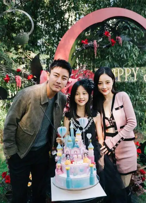 贾乃亮疑似新恋情曝光女方身材高挑消瘦聚餐结束一同回家