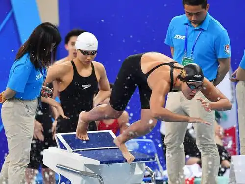 游泳——全国冠军赛:浙江队获男女4x100米自由泳接力冠军