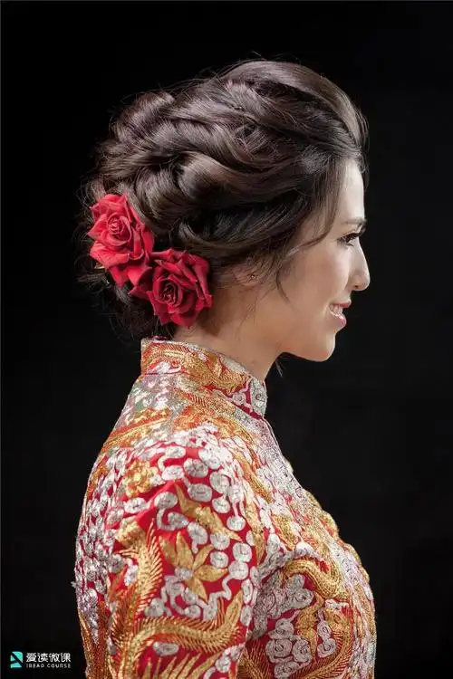 中式风格造型层次盘发