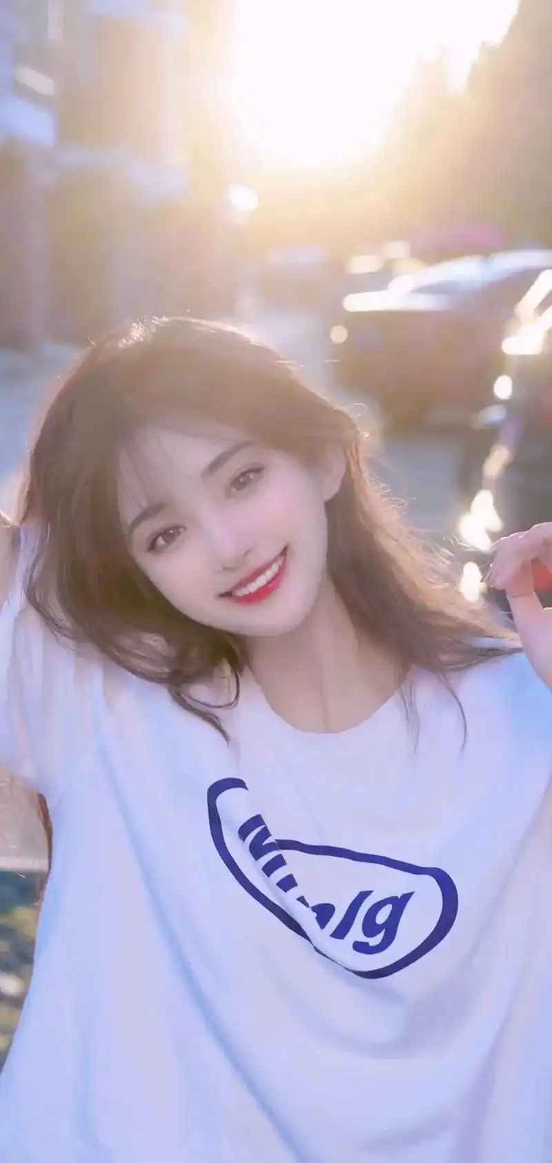 漂亮妹妹!#壁纸 #好看的小姐姐 #送你一张壁纸 #美女 # - 抖音