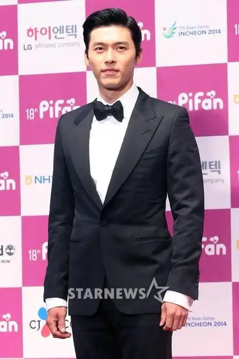 韩国富川电影节开幕 玄彬帅气孙艺珍性感走红毯