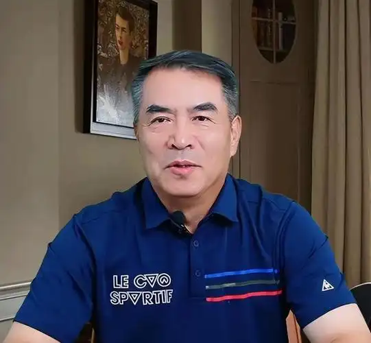 老戏骨廖京生娶何晴为二婚妻子不离不弃照顾病妻本人亲自辟谣