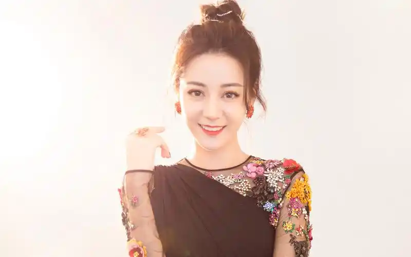 大陆明星,气质,写真,优雅,迪丽热巴,大陆女明星,壁纸,1920x1200