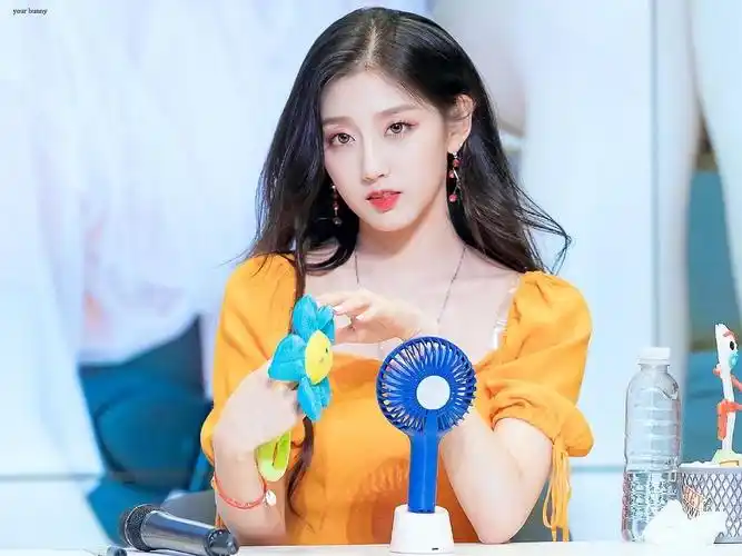 来提名几个四代糊糊美女吗