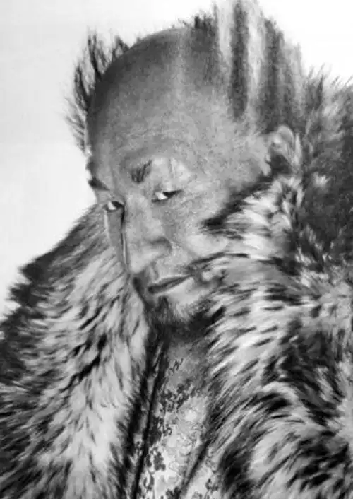 东北大土匪座山雕1947年被捕后结局如何并非病死狱中