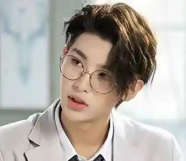 黄明昊个人资料简介图片黄明昊微博电影电视剧歌曲