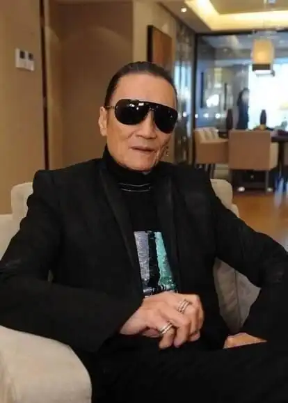 谢贤获金像奖终身成就奖实至名归嘛,恭喜四哥获得金像奖终身成就奖.