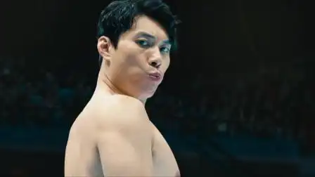 羞羞的铁拳:这解说还真是随风倒啊,看到艾伦是下风就说艾伦会输比赛