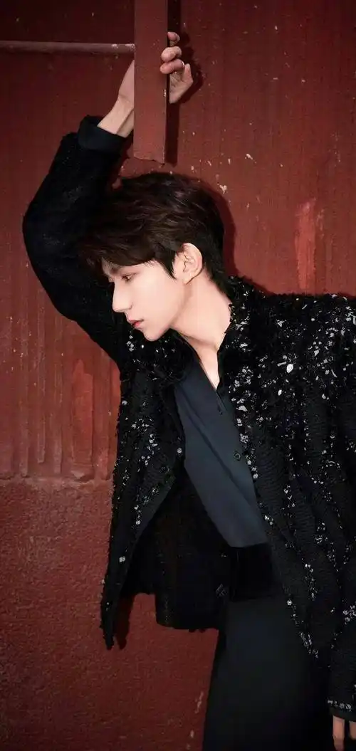 帅哥系列壁纸-第120期-王源