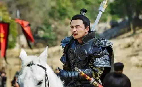 《绿水青山》未播完,杨烁又一部古装剧将播,主演全是实力派