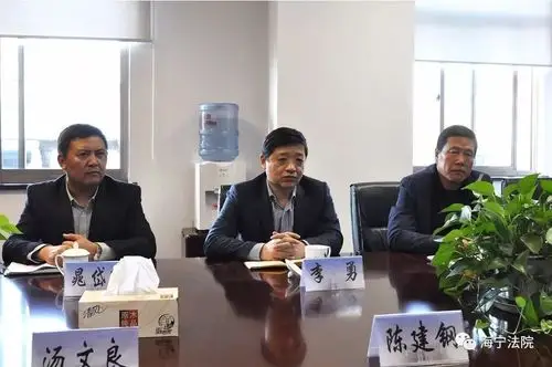 《鸡毛飞上天》邱英杰原型,烧出了繁荣无比的义乌!