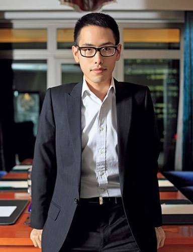 温心汤子嘉公布恋情,如何评价演员温心?